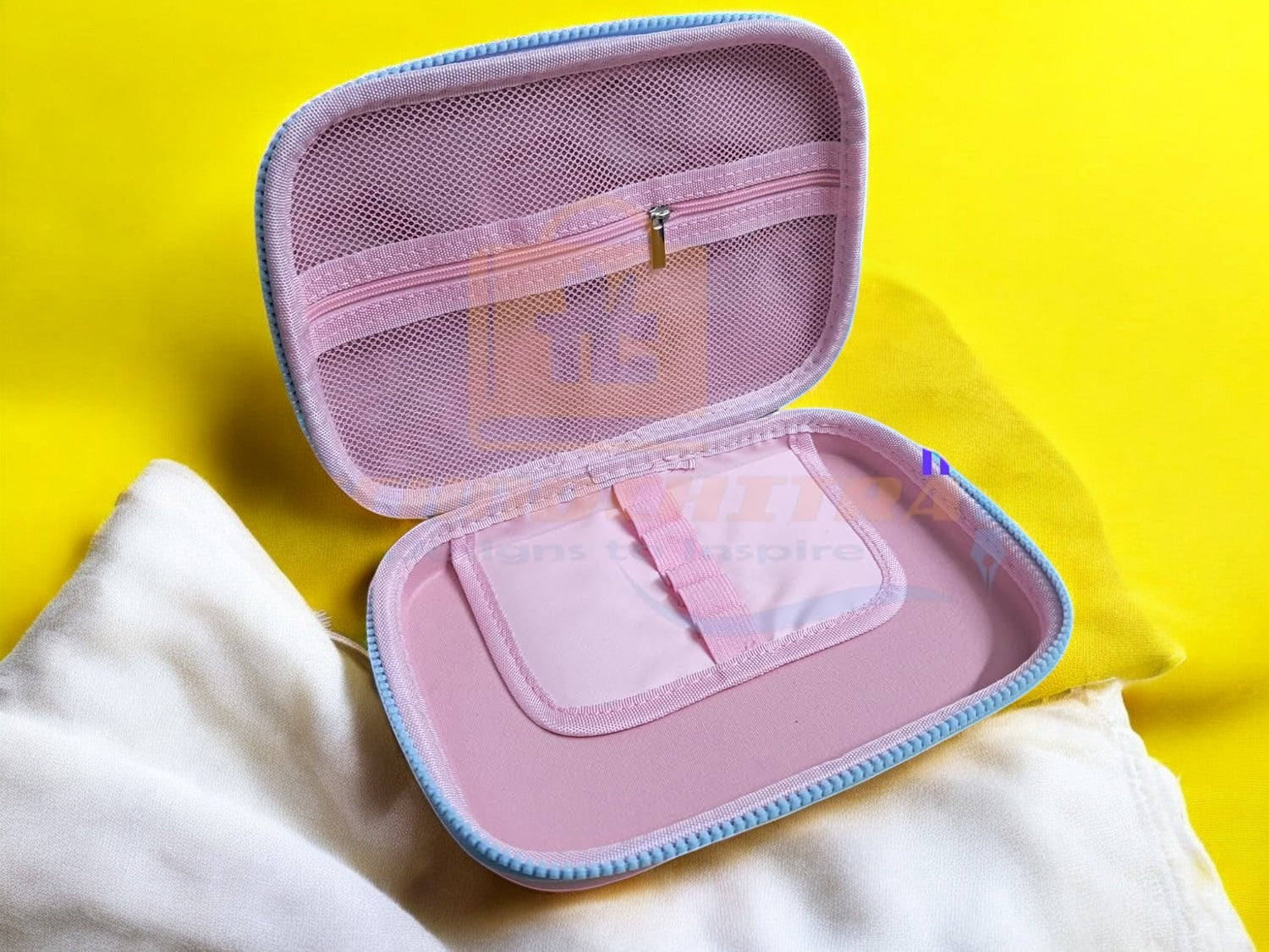 Cute unicorn and princess-themed school pouch – multipurpose stationery case for kids."
"Girls' unicorn pencil case with zipper – 3D printed angelic design for school and trave